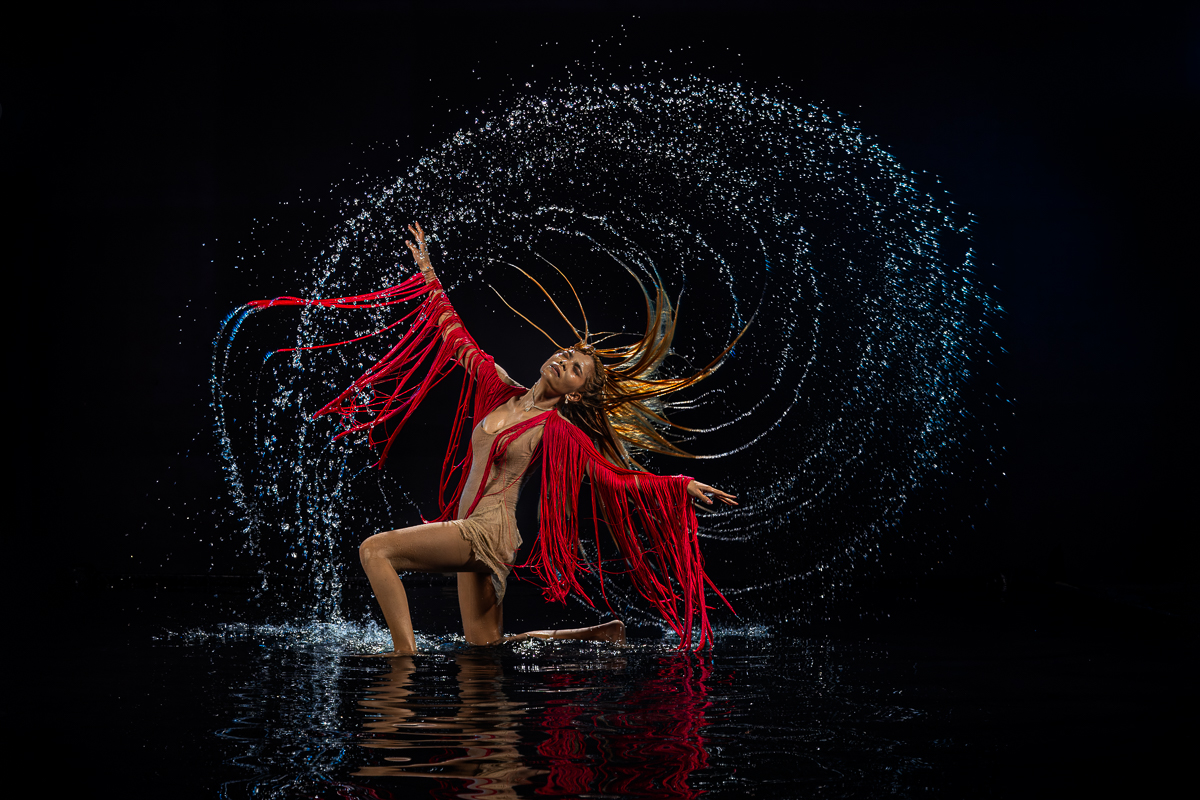 Dancing with Water by Frans Gunterus