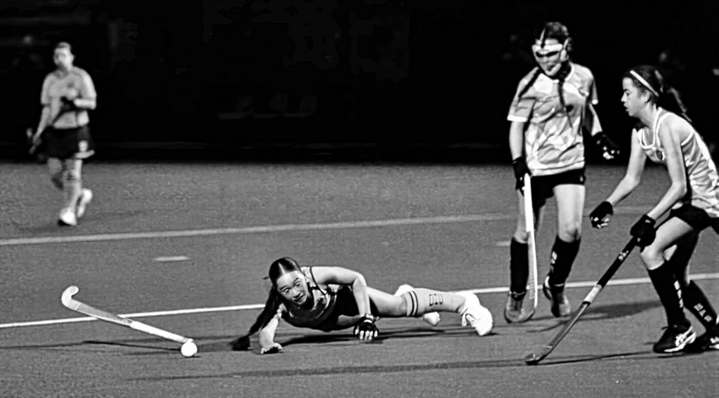 Hitting the Pitch by Ronald Davis
